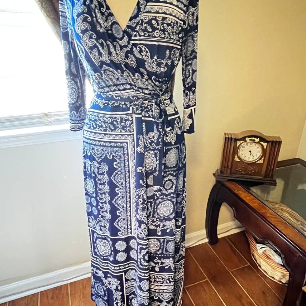 Mlle Gabrielle Navy Blue and White Paisley Maxi Dress